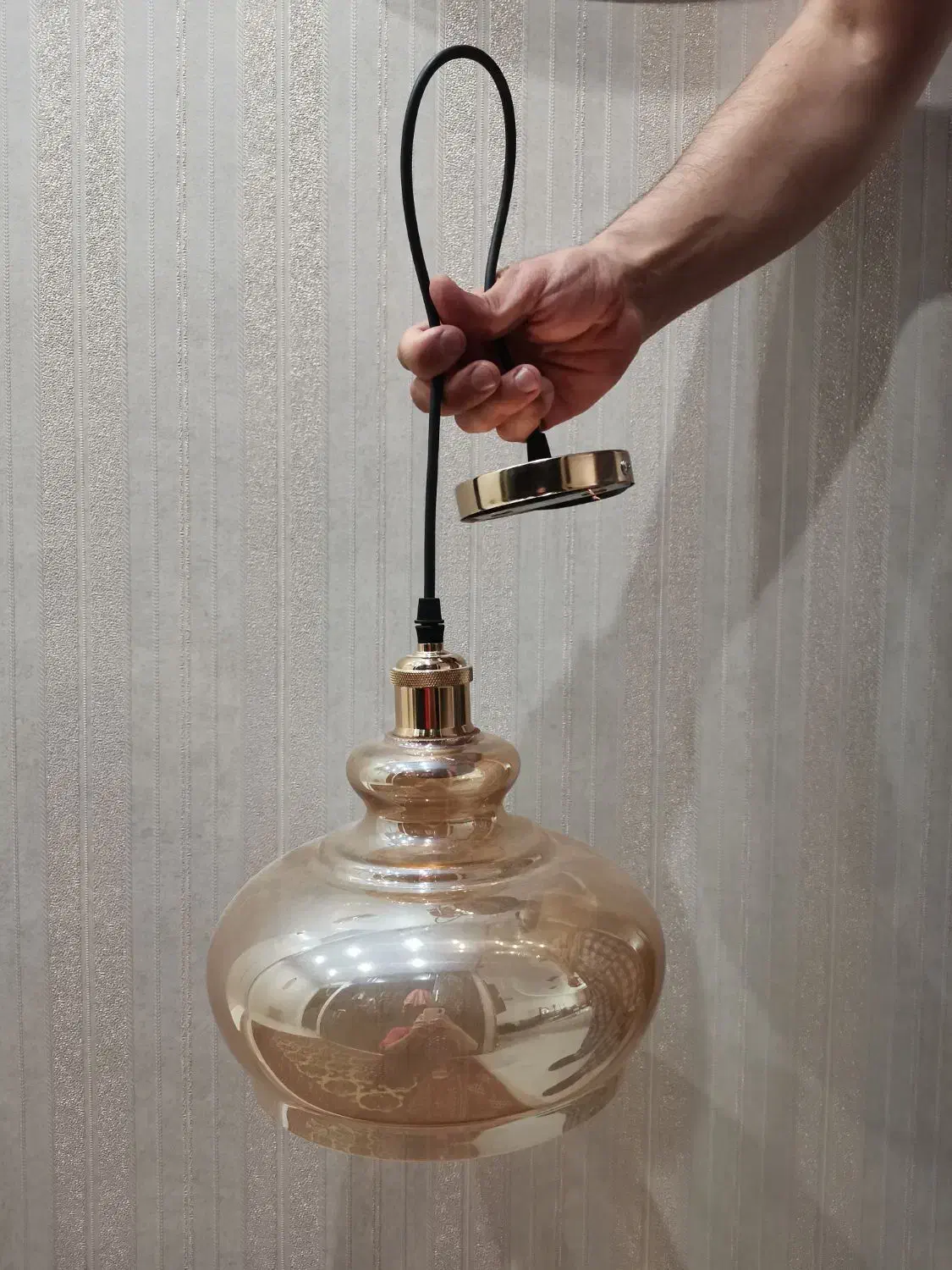 2 عدد لوستر شیشه ای|لوستر و چراغ آویز|قزوین, |دیوار