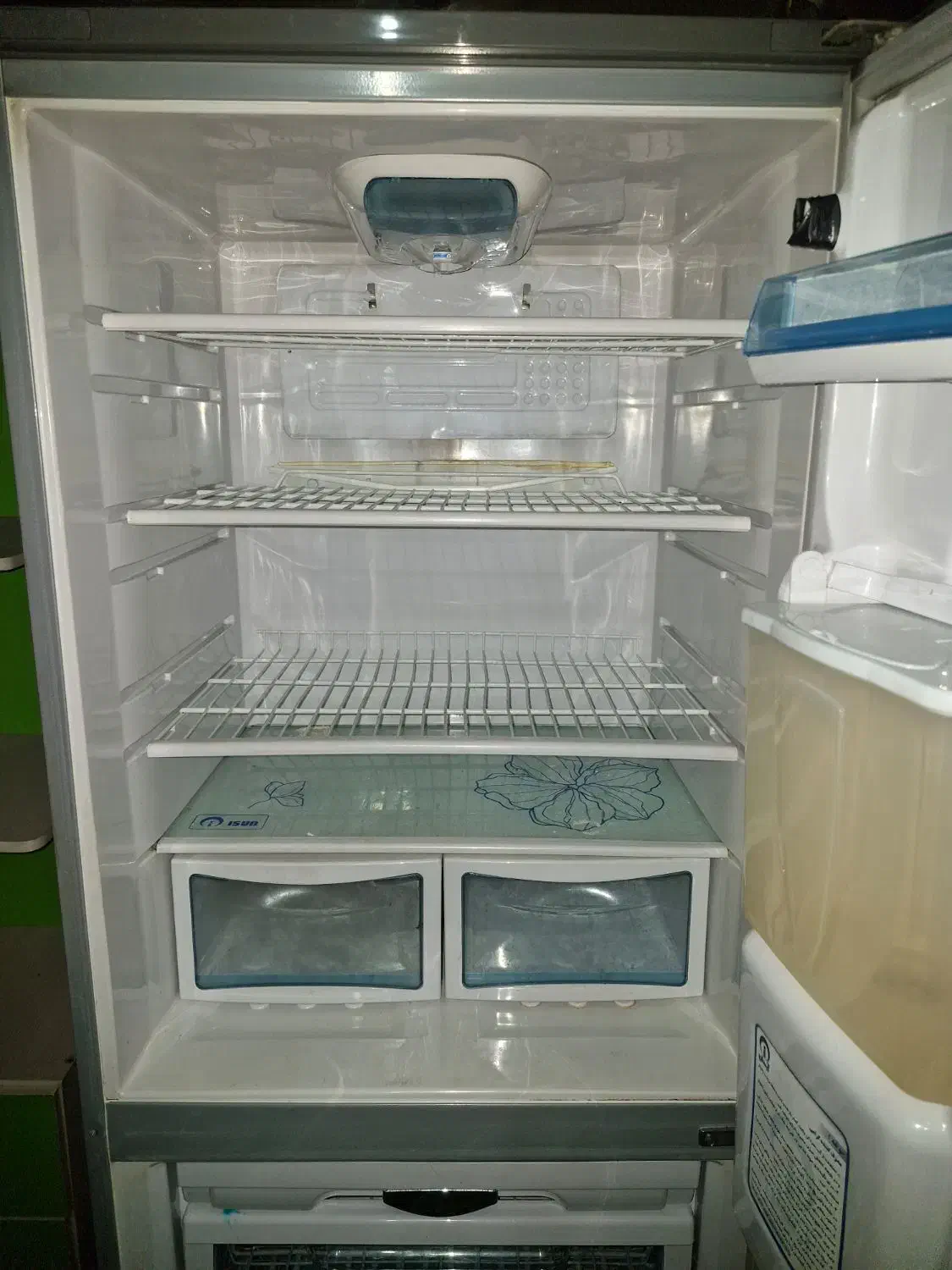 یخچال فریزر آیسان موتور قدیم درجه یک سالم|یخچال و فریزر|تهران, مخصوص|دیوار