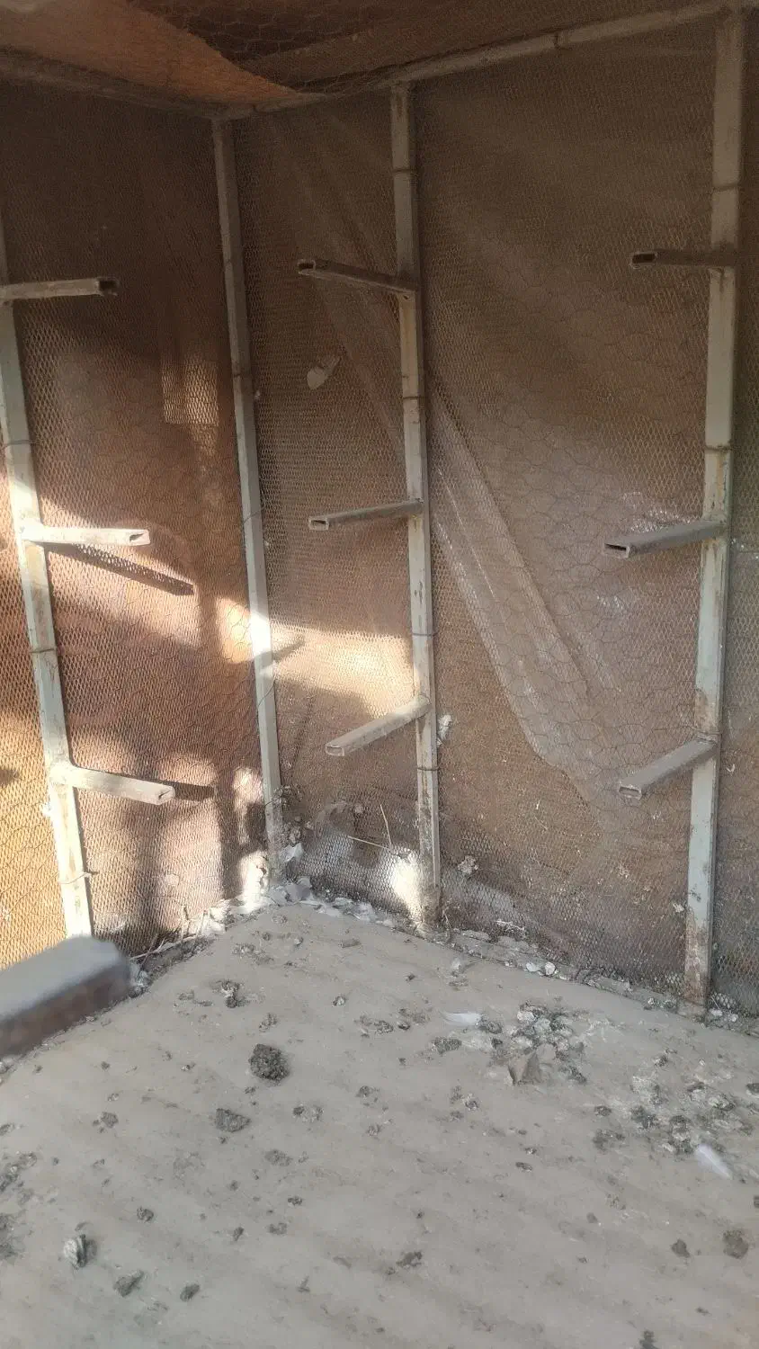 گنجه کبوتر|لوازم جانبی حیوانات|سیدان, |دیوار