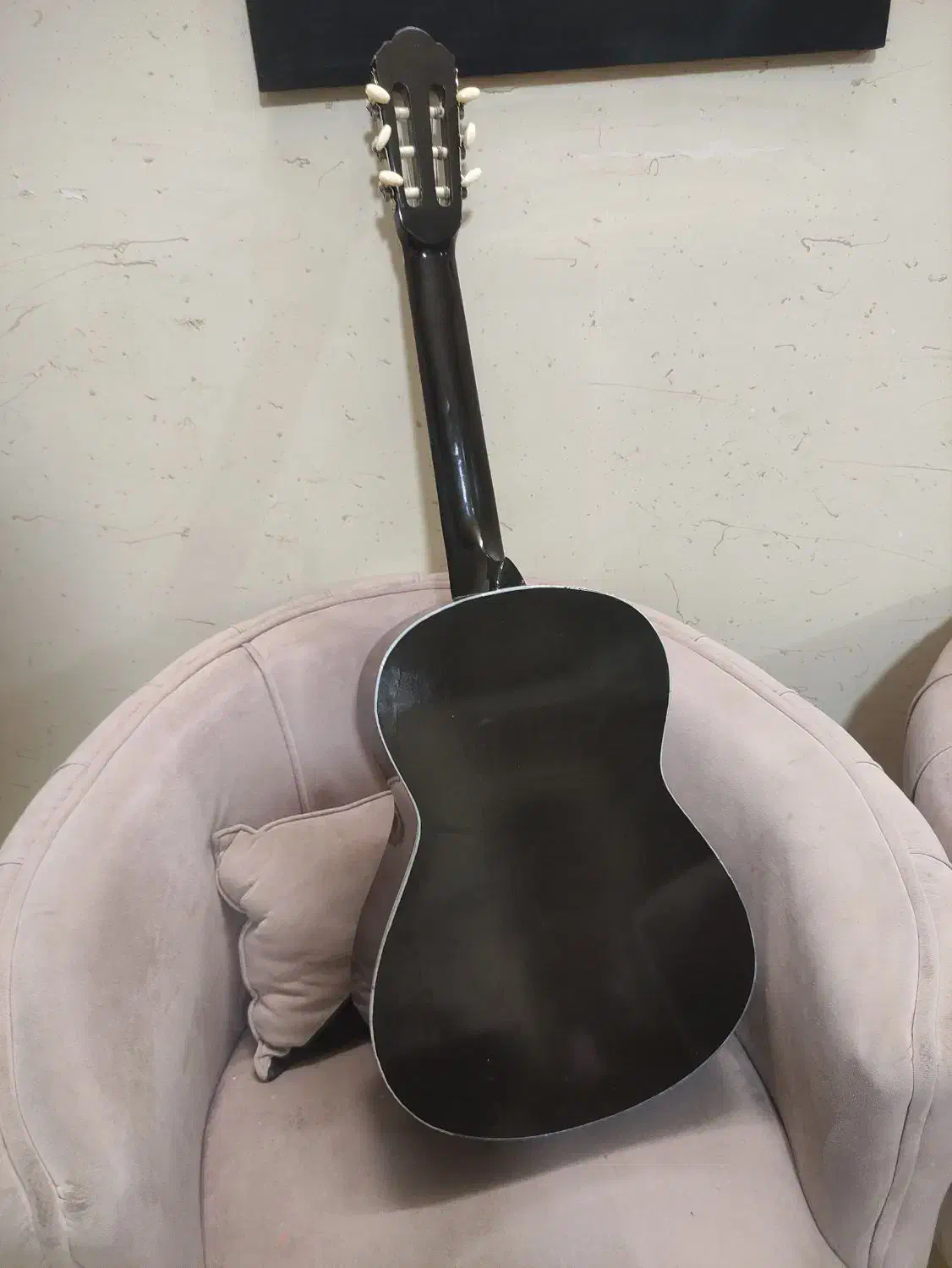 گیتار کلاسیک|گیتار، بیس، امپلیفایر|اندیشه, اندیشه فاز ۳|دیوار