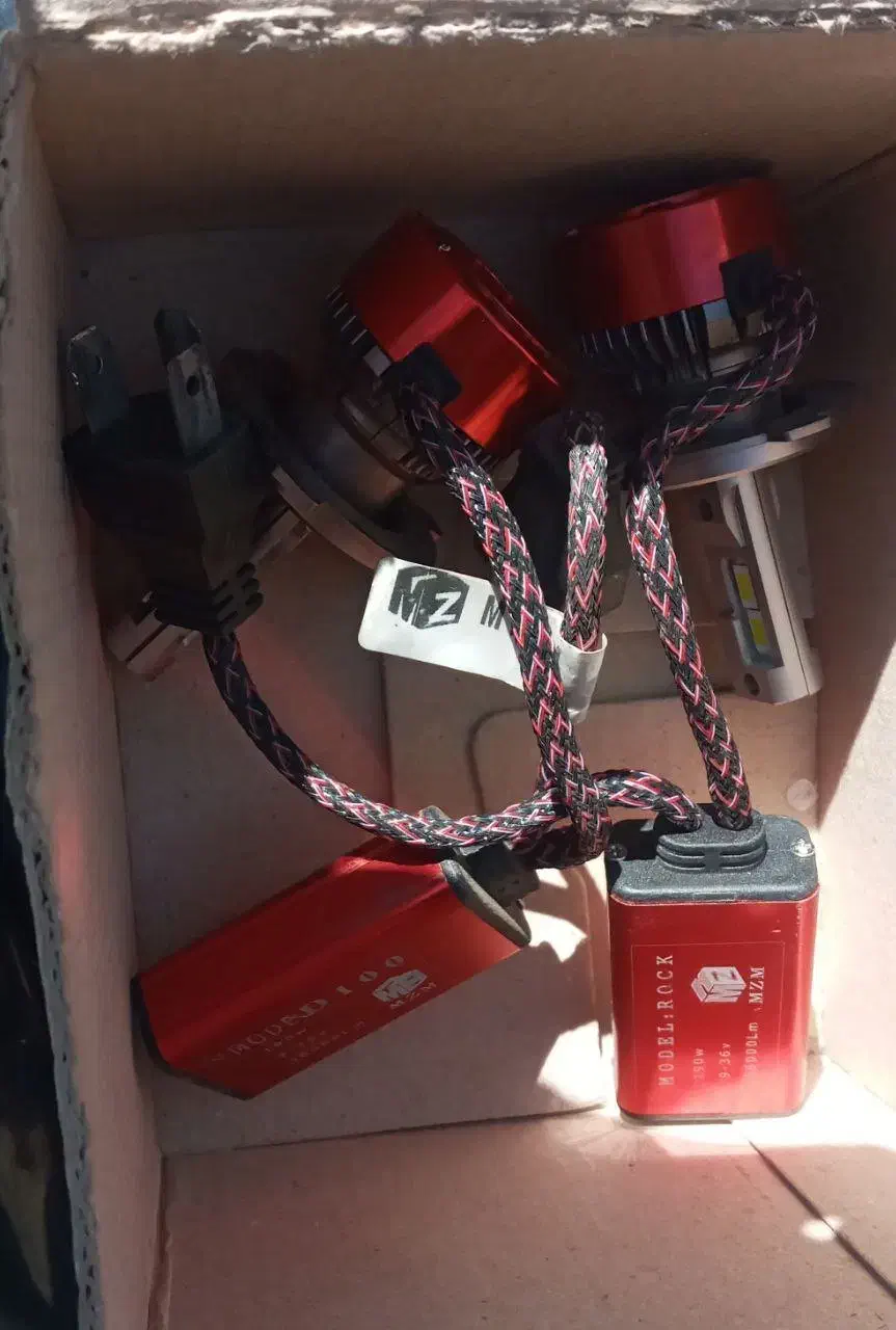 هدلایت یخی پر نور  دو کنتاکت|قطعات یدکی و لوازم جانبی|سنندج, |دیوار