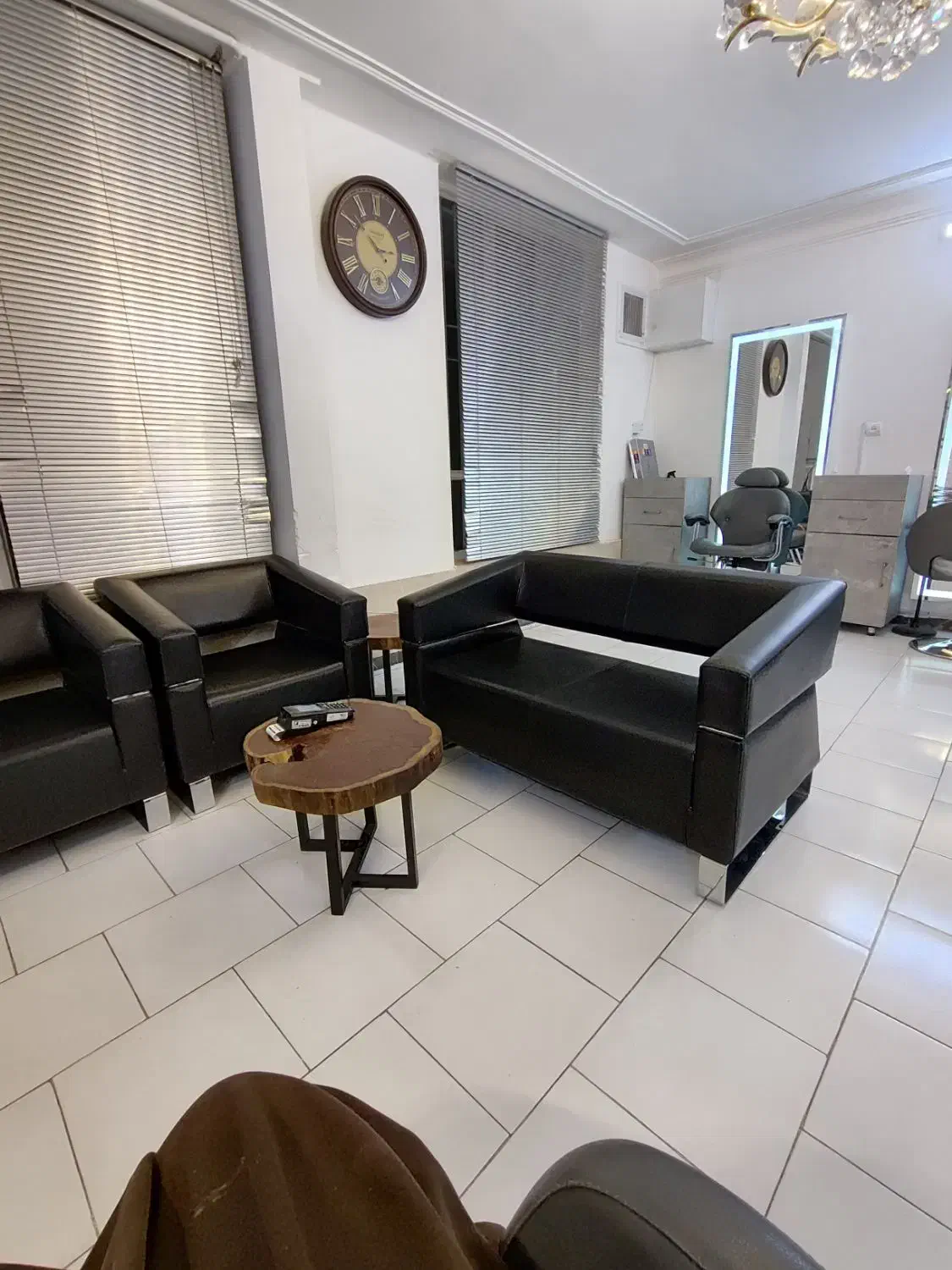 فروش تمام وسایل سالن زیبایی|آرایشگاه و سالن‌های زیبایی|مشهد, هنرستان|دیوار