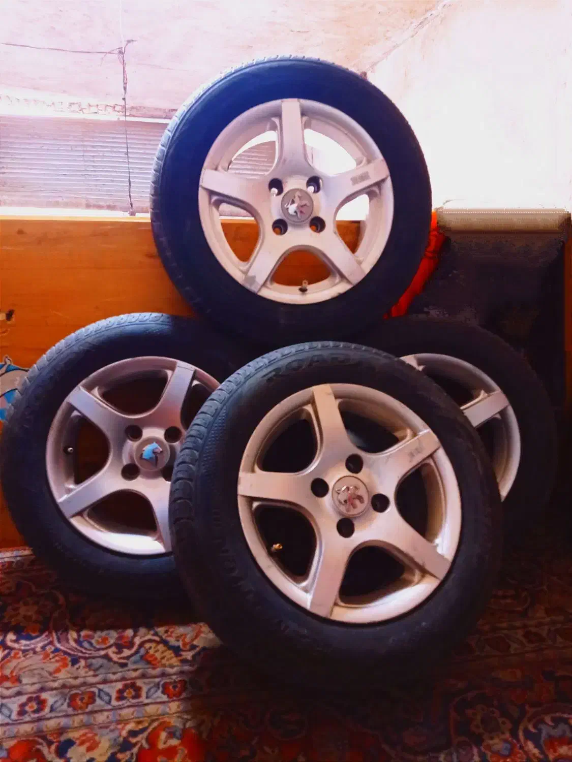 رینگ و لاستیک پنج پر|قطعات یدکی و لوازم جانبی|کرمانشاه, |دیوار