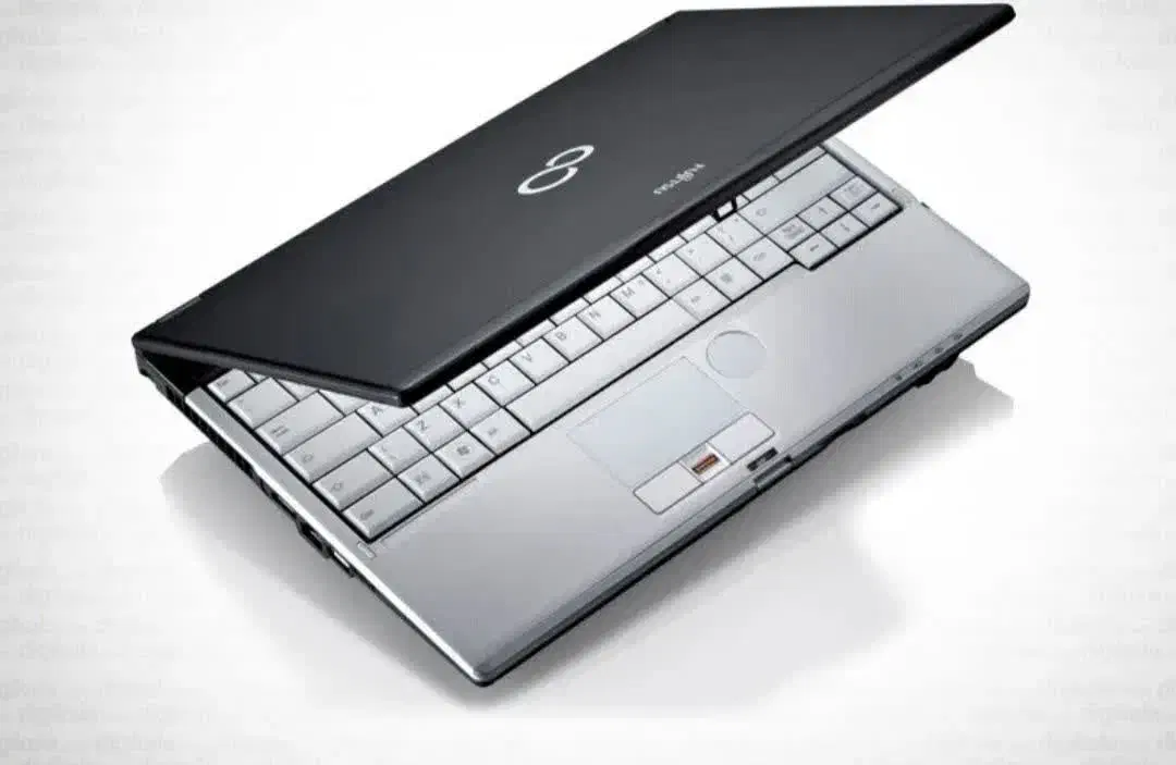 لب تاب فوجیستو|رایانه همراه|سرپل ذهاب, |دیوار