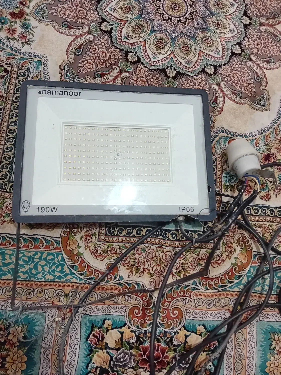 فروش فوری پروژکتور190 واتLED کم مصرف زیر قیمت|لامپ و چراغ|پاکدشت, شهرک امام رضا|دیوار