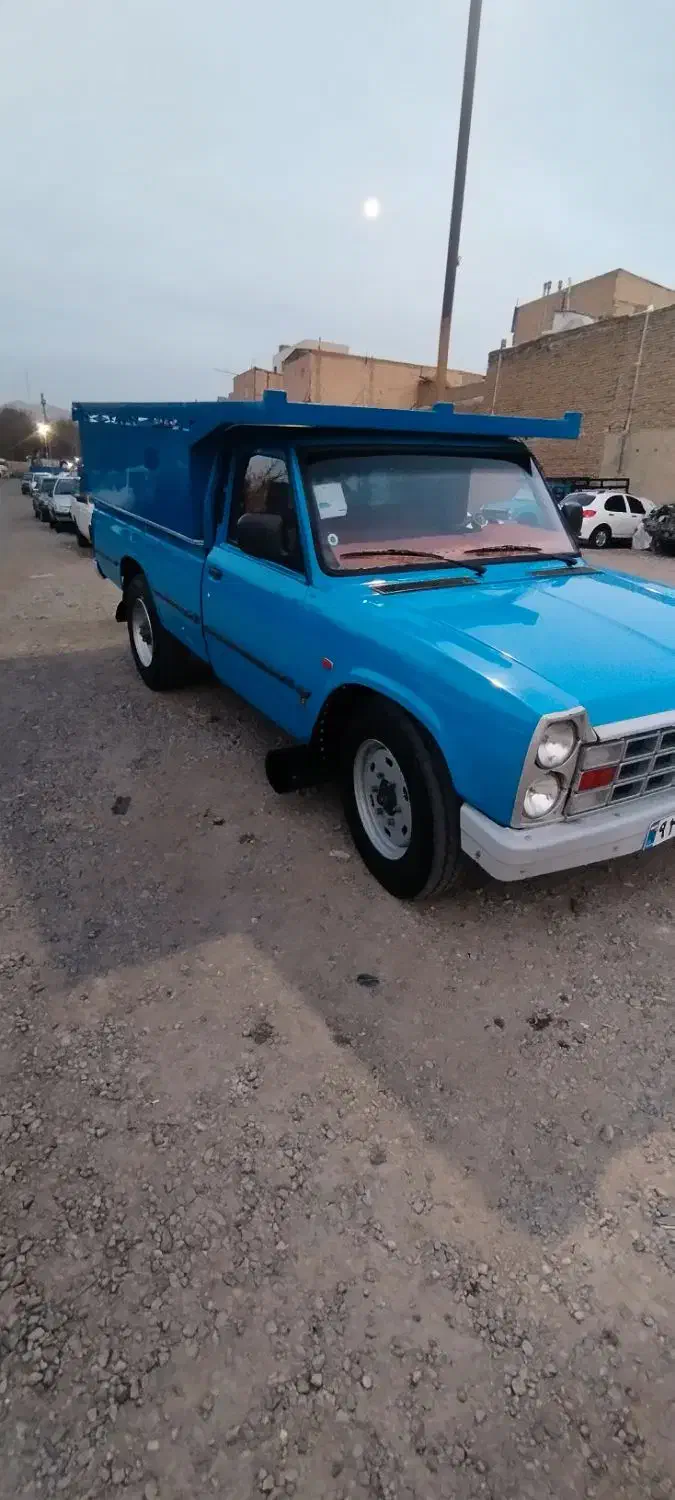 نیسان دیزلی|خودرو سواری و وانت|کرج, حصارک پایین|دیوار