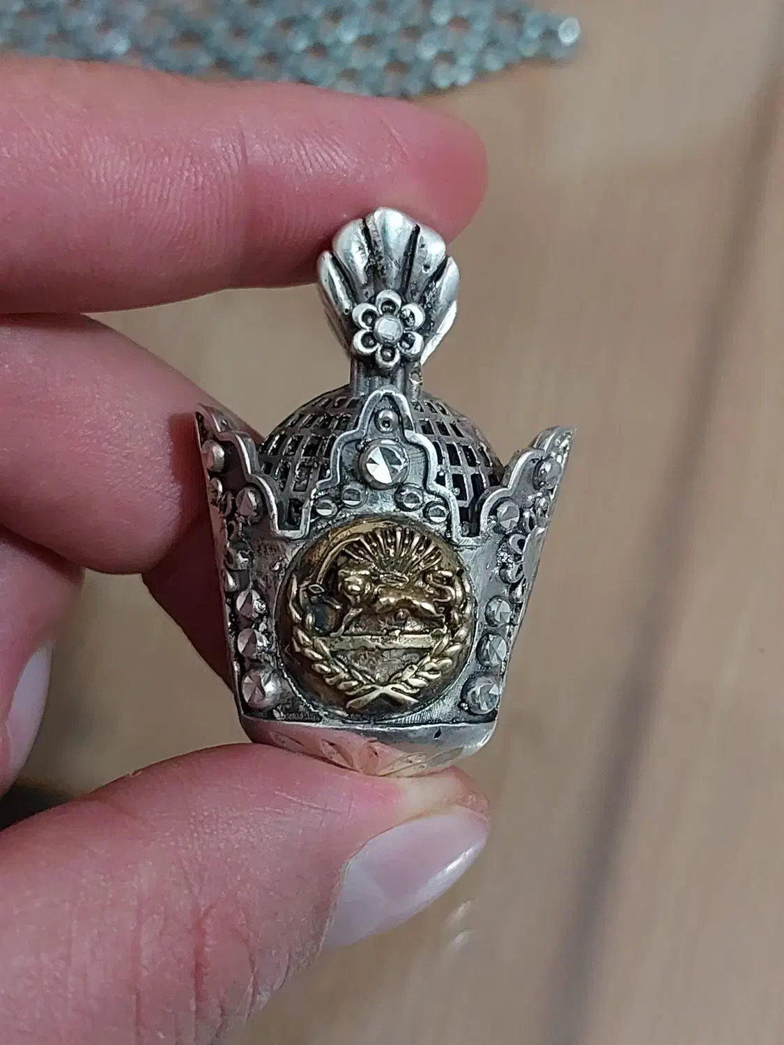 گردنی نقره تاج|جواهرات|تهران, مخصوص|دیوار