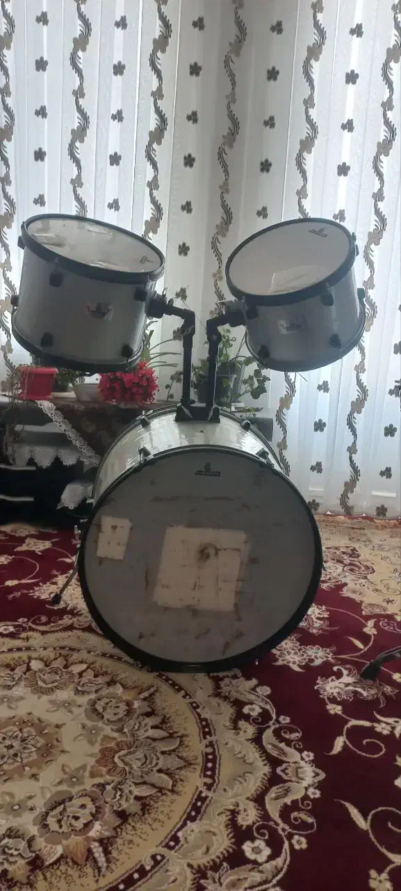 درامز|درام و پرکاشن|سبزوار, قصبه غربی|دیوار