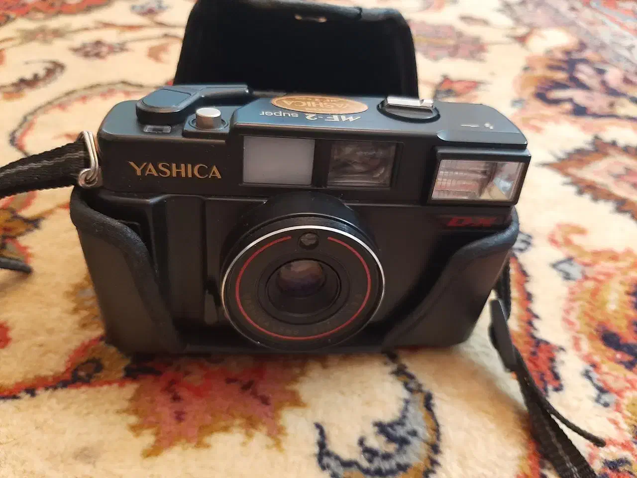 دوربین یاشیکا درحد نو|دوربین عکاسی و فیلم‌برداری|اراک, |دیوار