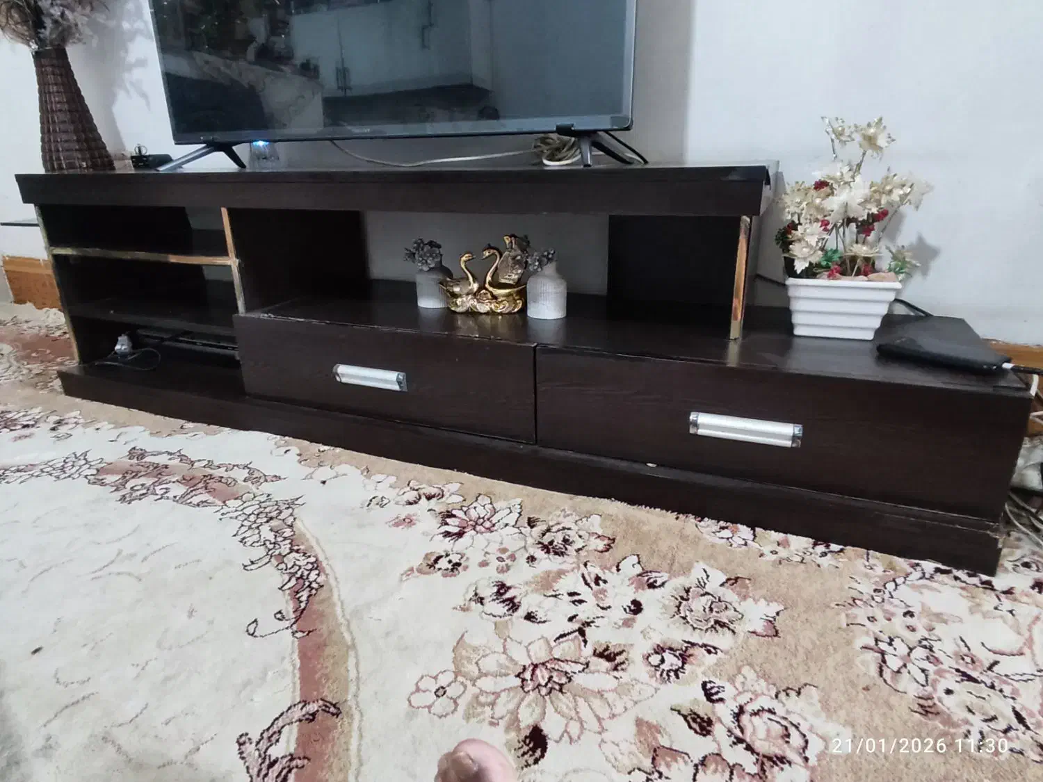 بوفه ومیز تلوزیون|بوفه، ویترین، کنسول|بردسکن, |دیوار