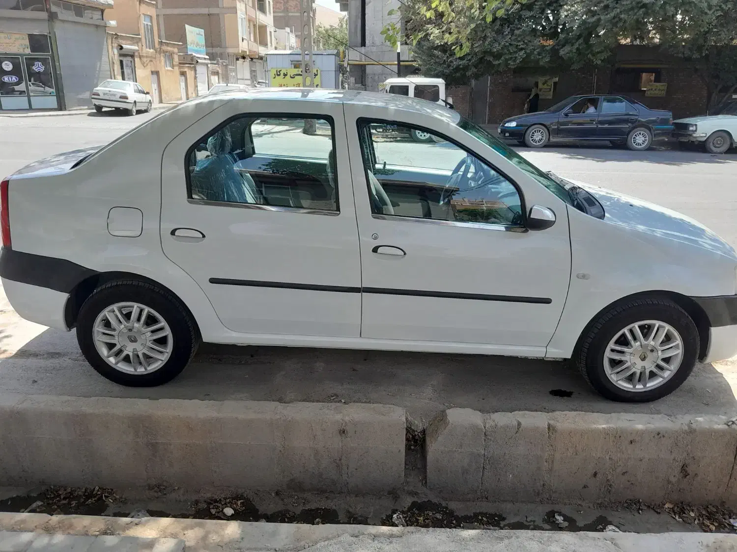 ال ۹۰ مدل۹۲دنده اتوماتیک درحد۱۴۰۰کارکرد۱۸۰هزارر|خودرو سواری و وانت|تبریز, |دیوار
