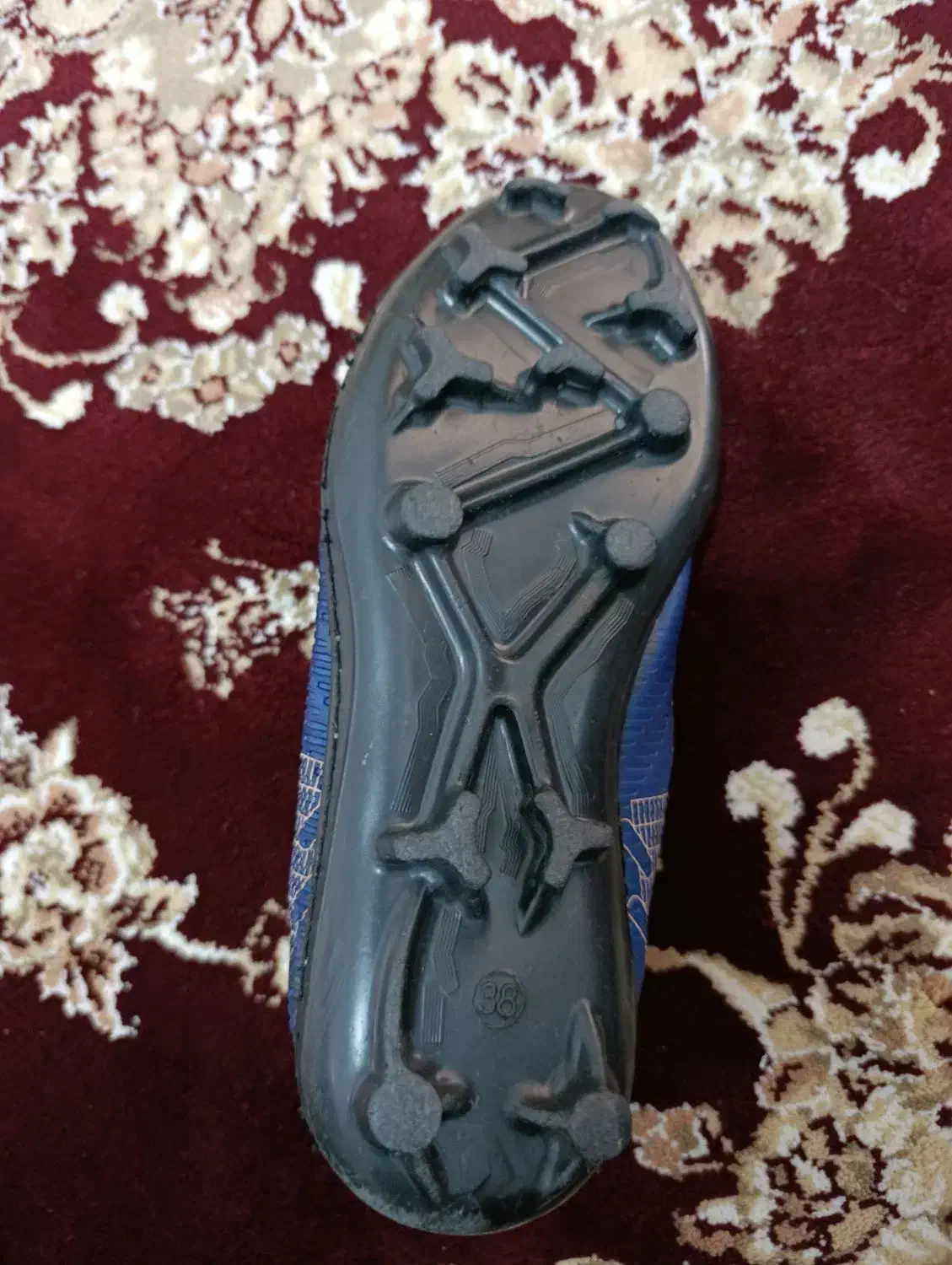 کفش چمن طبیعی|ورزش‌های توپی|بیرجند, |دیوار