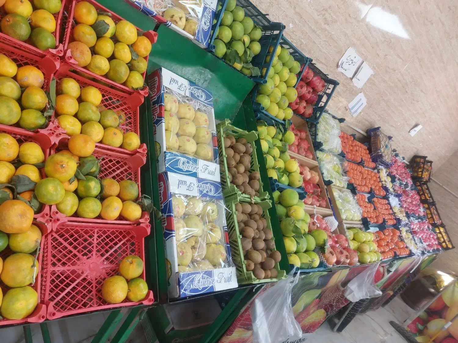 کارگر ساده میوه فروشی.شهرک ابریشم|استخدام خدمات فروشگاه و رستوران|چهارباغ, |دیوار