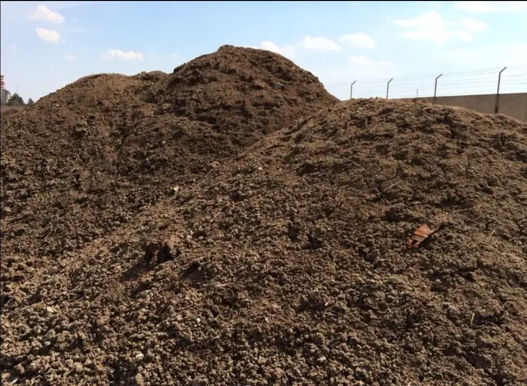 کود حیوانی مرغوب حمل با نیسان|خدمات باغبانی و درختکاری|سنندج, |دیوار