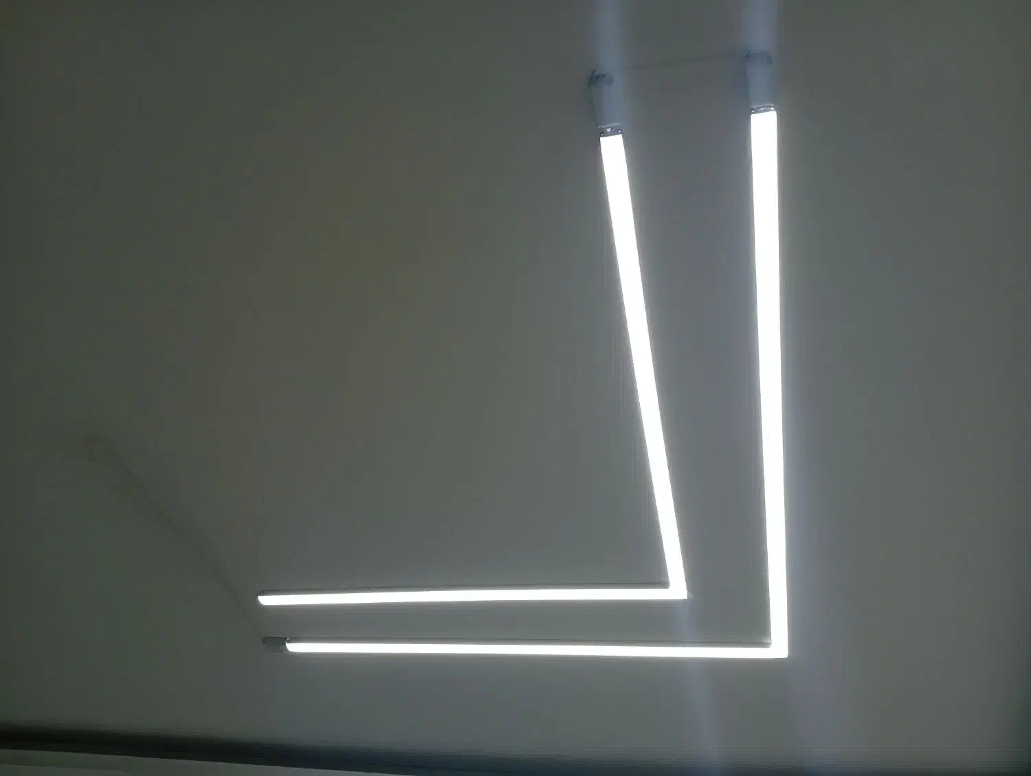 تولید و نصب انواع لاینر رو کار و تو کار|لامپ و چراغ|مشهد, طبرسی شمالی|دیوار