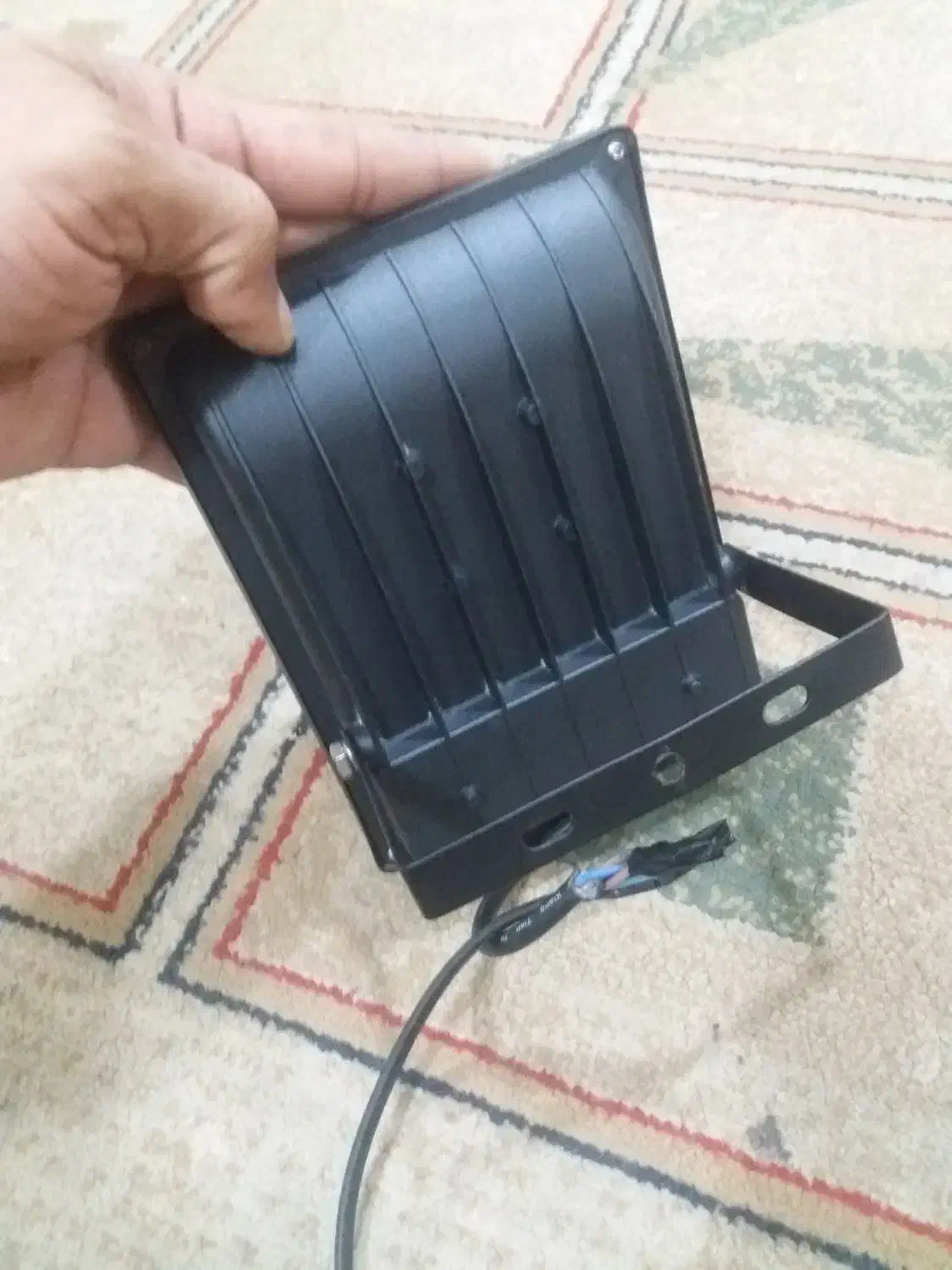فروش یک عدد پروژکتور|لامپ و چراغ|اهواز, زیتون کارگری|دیوار