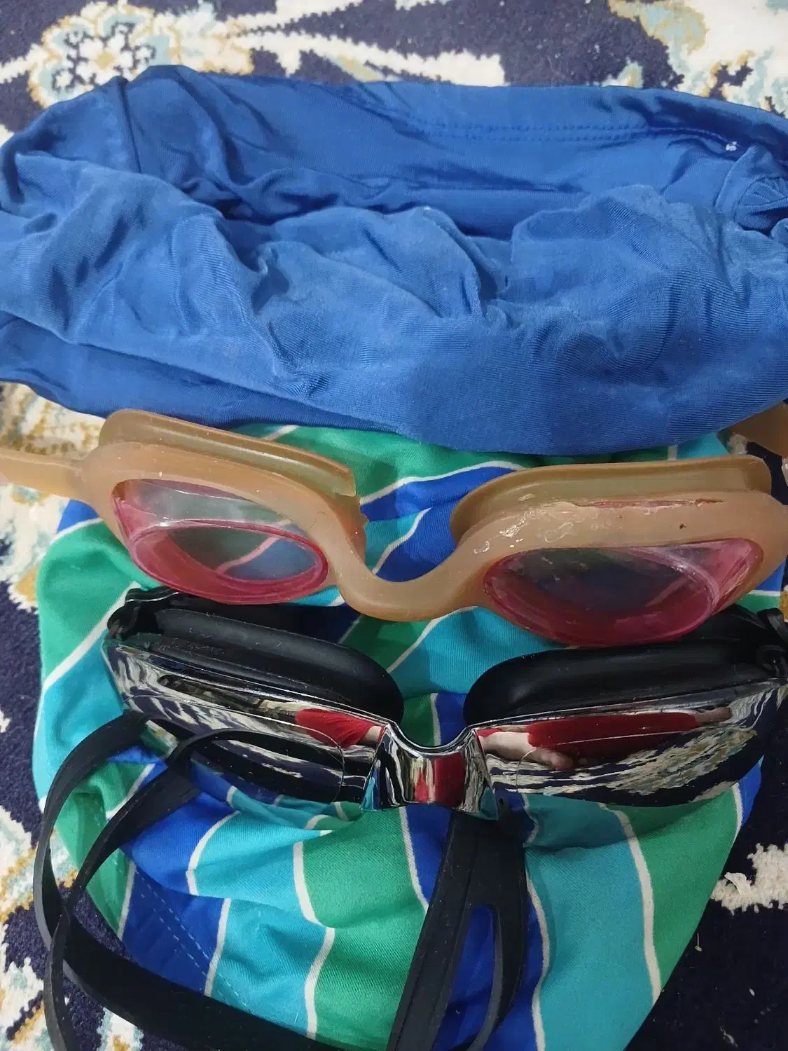 جلیقه نجات و کلاه و عینک شنا|غواصی و ورزش‌های آبی|رشت, علی آباد|دیوار