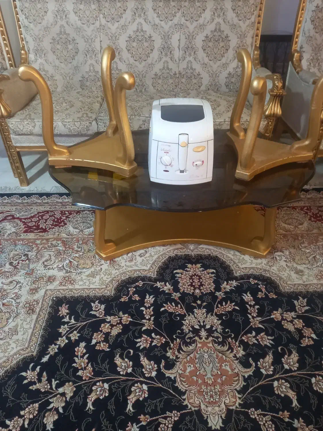 سرخ کن و میز جلو مبلی|مبلمان خانگی و میز عسلی|شاهدشهر, |دیوار