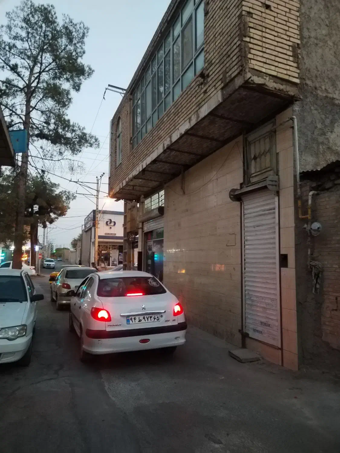 اجاره اپارتمان ۸۰ متری طبقه اول|اجارهٔ دفتر کار، اتاق اداری، مطب|زرند, |دیوار