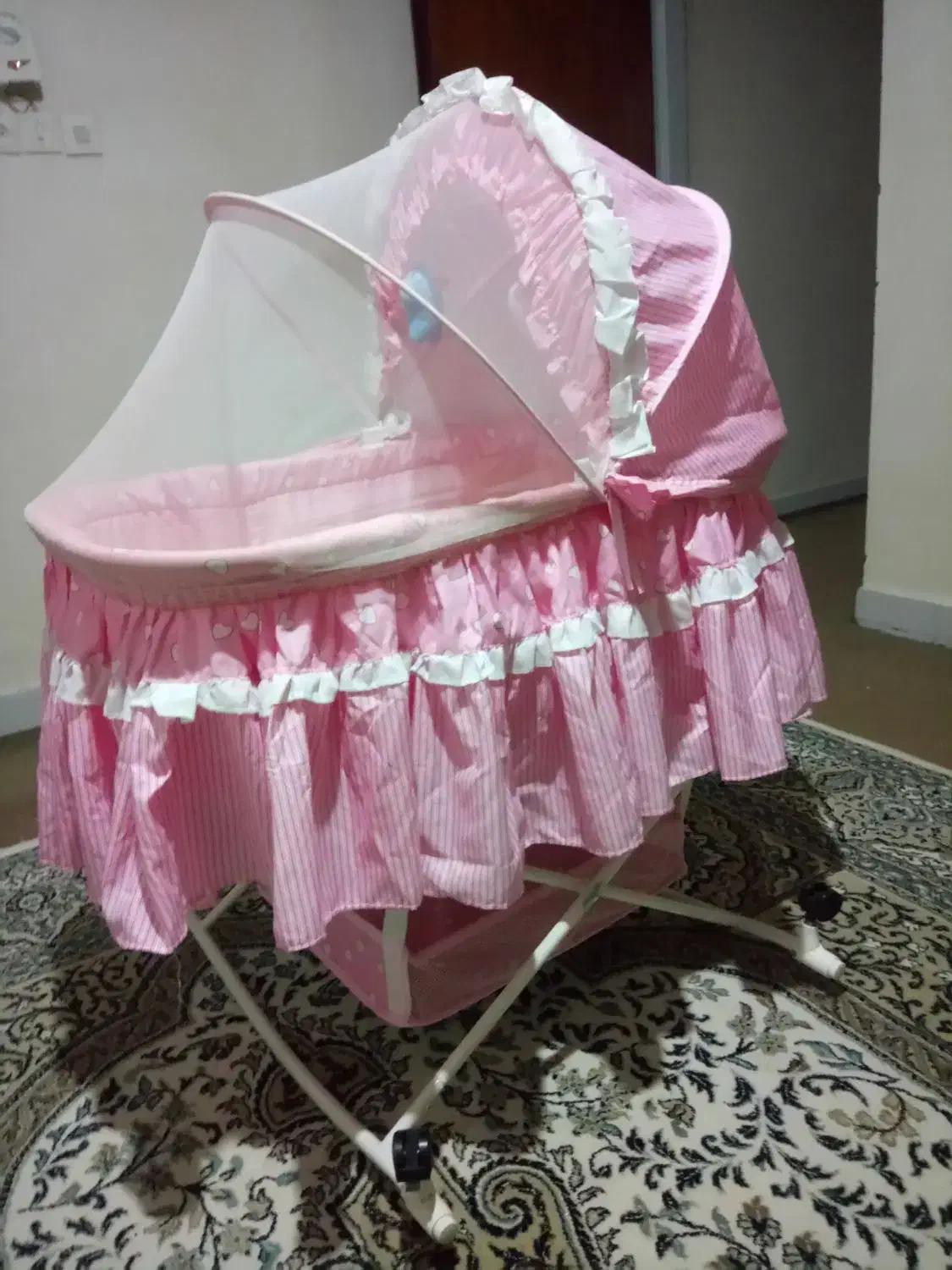 گهواره خارجی ثابت(تخت) و متحرک(ننو)|اسباب و اثاث بچه|اهواز, کیان اباد|دیوار