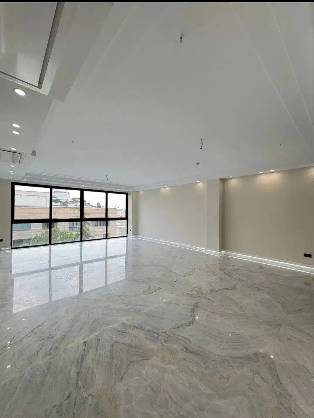 زیباترین واحد210مترکیانپارس/3پارکینگ/مشاعات هتلینگ|فروش آپارتمان|اهواز, کیانپارس |دیوار