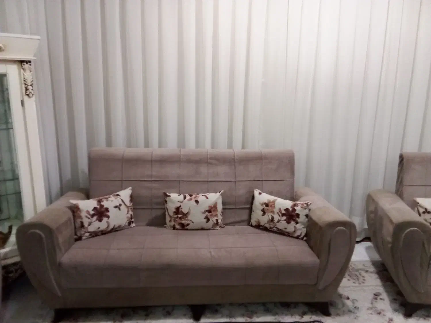 مبل7نفره|مبلمان خانگی و میز عسلی|گلبهار, شهر جدید گلبهار|دیوار