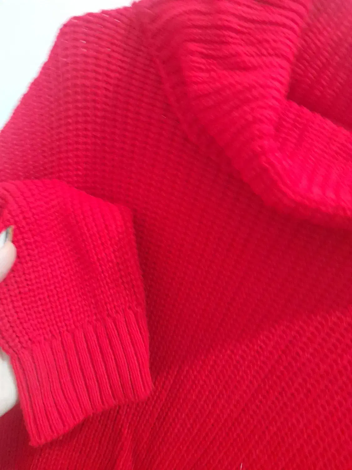 بافت قرمز جذاب و گرم|لباس|رشت, نظری|دیوار