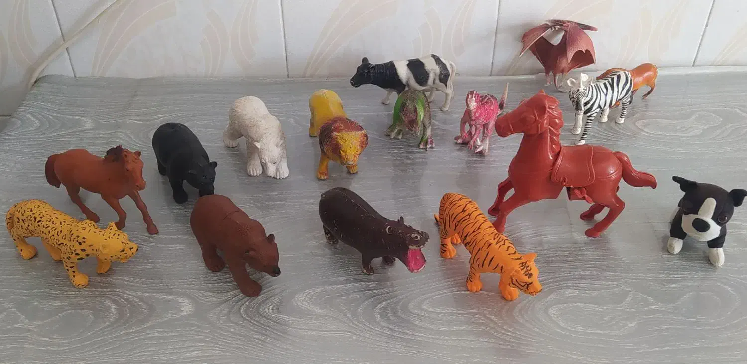 اسباب بازی متنوع وزیبا|اسباب‌‌بازی|شال, |دیوار