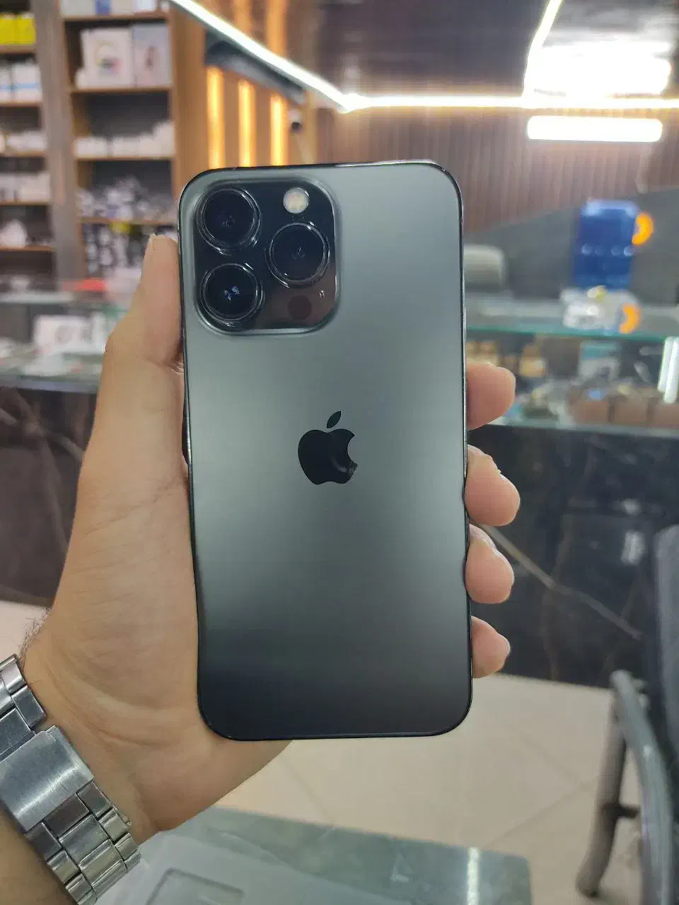 آیفون 13 پرو با حافظهٔ ۲۵۶ گیگابایت تک سیم|موبایل|زاهدان, |دیوار