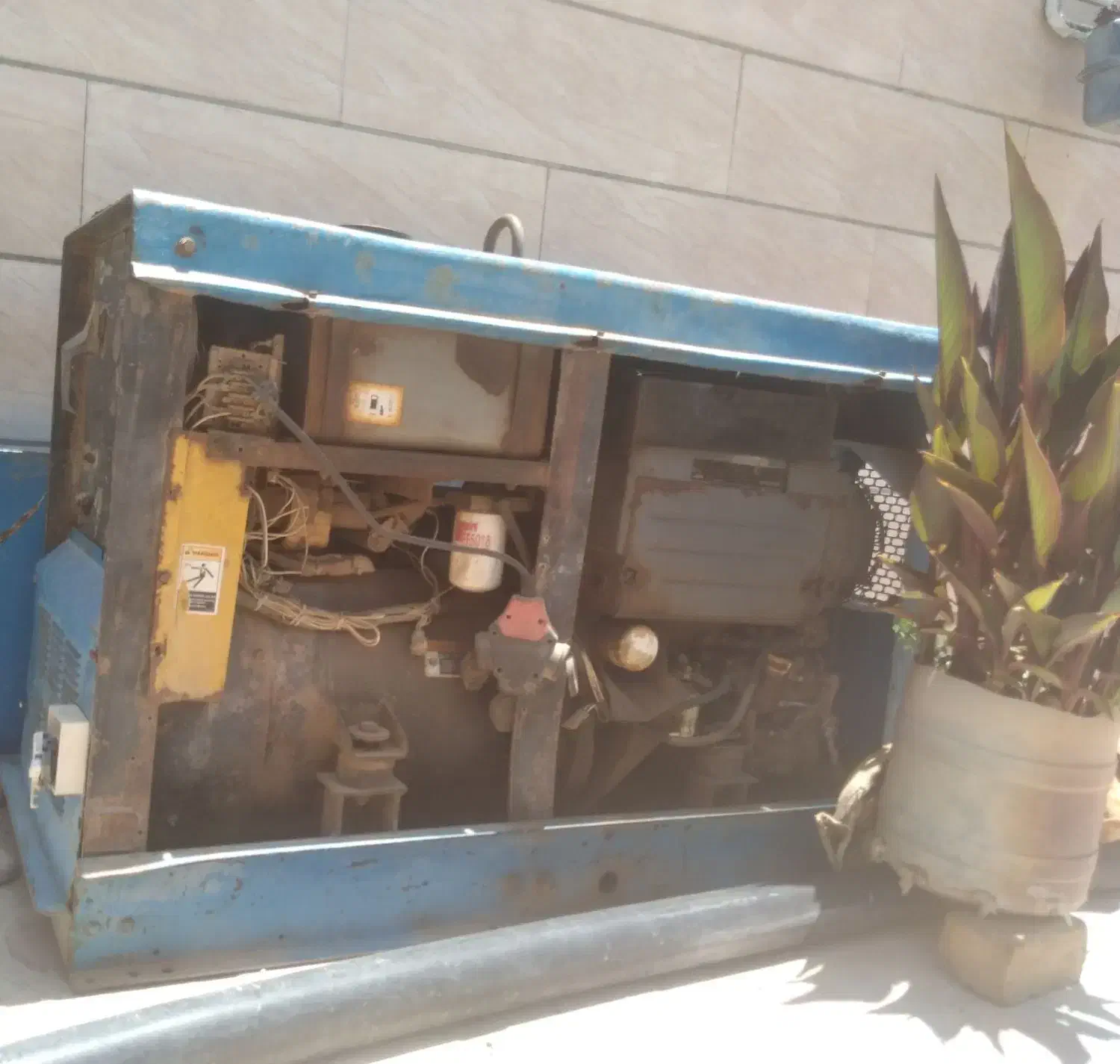 موتور جوش ۳ سیلندر میلر آلمان ۴۰۰ آمپر|ماشینآلات صنعتی|شیراز, زرهی|دیوار