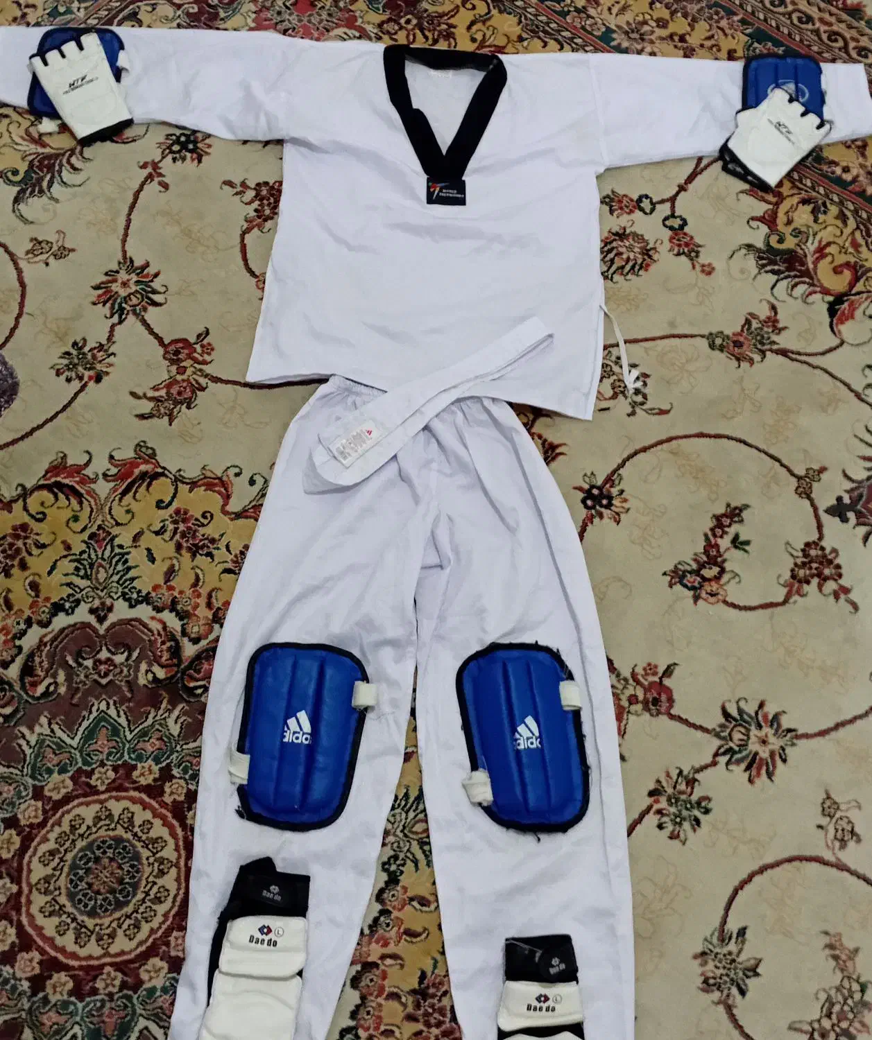 لباس وزشی تکواندو و کاراته|تجهیزات ورزشی|تربتحیدریه, اندیشه|دیوار