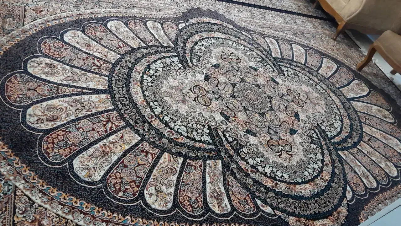 فروش فوری ..دوعدد فرش نه متری ۷۰۰ شانه نخ خالص|فرش|مشهد, شهرک ابوذر|دیوار