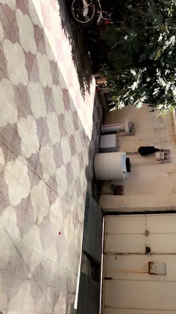 خانه ویلایی.تمیز و شیک نزدیک به خیابان.پول زمینش|فروش خانه و ویلا|شیراز, شهرک مفتح|دیوار