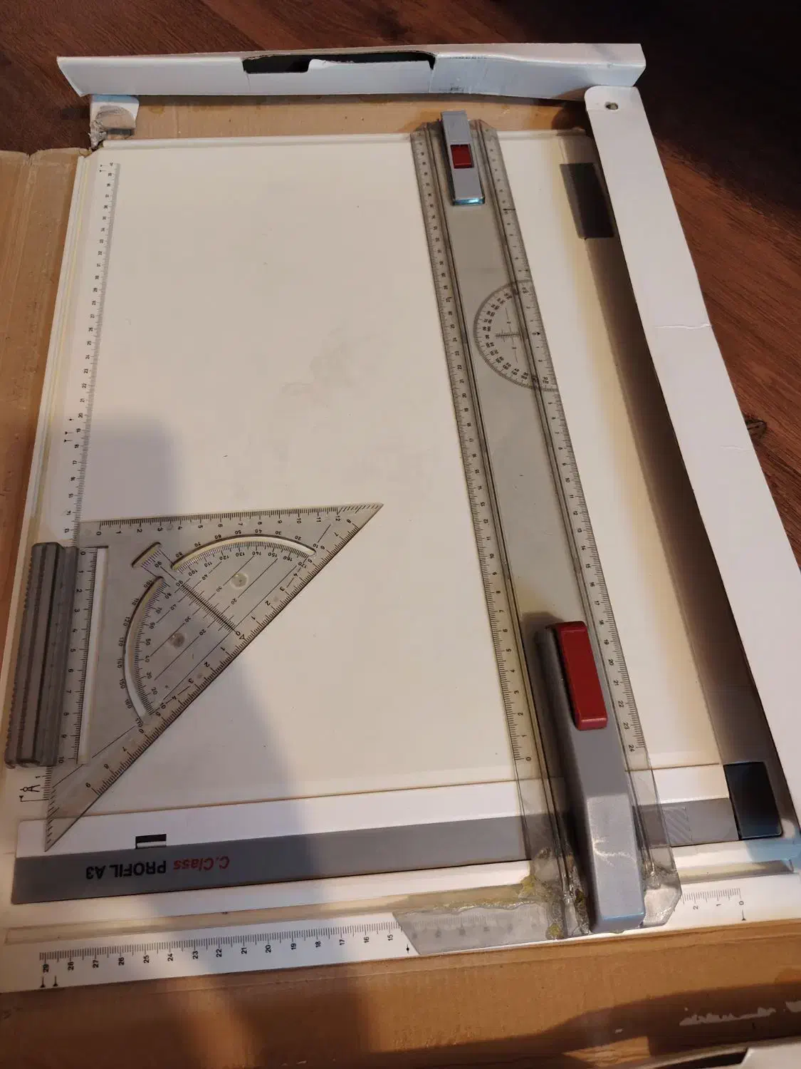 مقدار زیادی وسایل معماری با قیمت توافقی|لوازم التحریر|اصفهان, خلیل آباد|دیوار