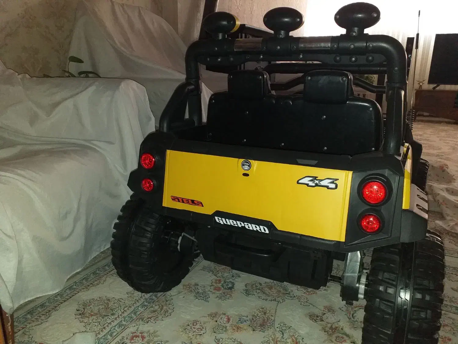 ماشین شارژی|اسباببازی|مشهد, گلبرگ|دیوار