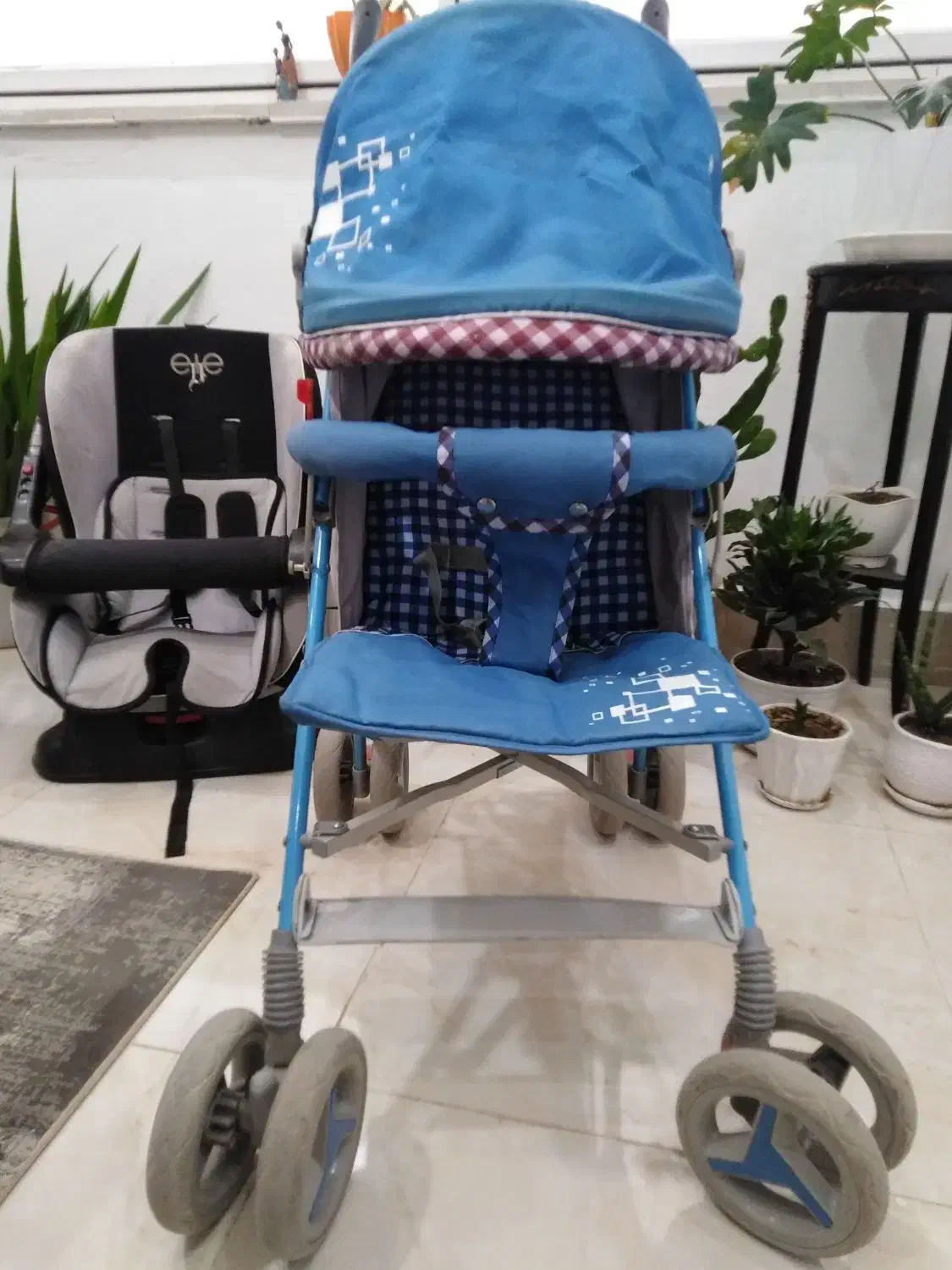 کالسکه و صندلی ماشین|کالسکه و لوازم جانبی|پردیس, فاز ۸|دیوار