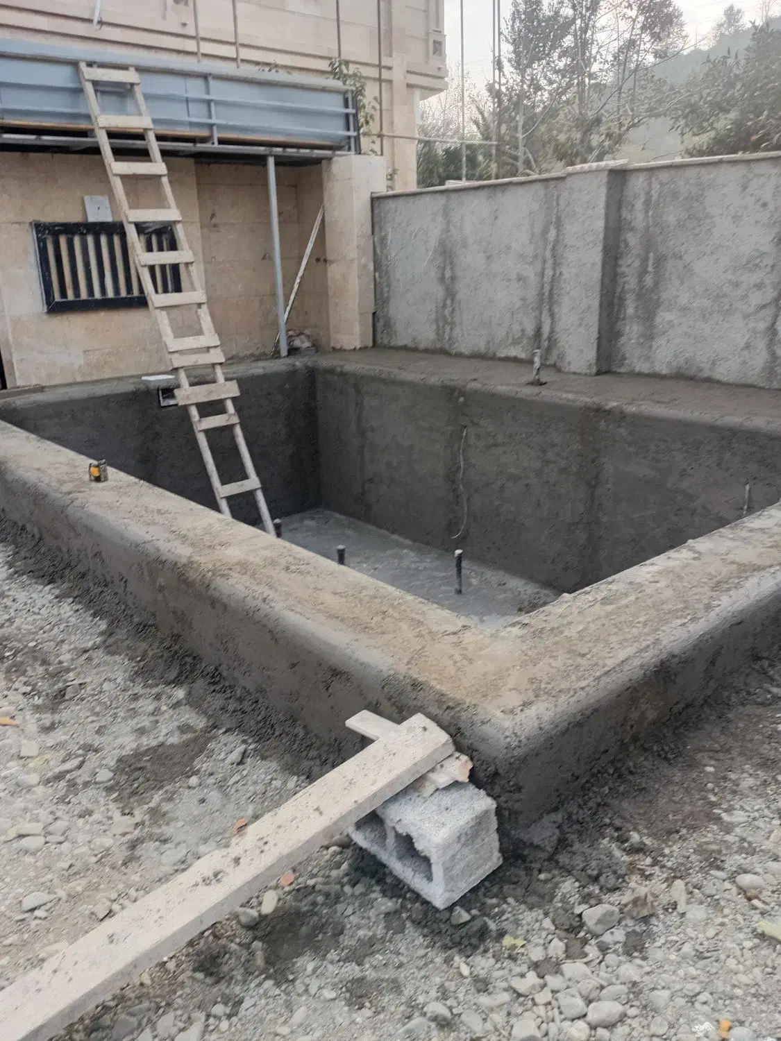 سیمان‌کاری|خدمات پیشه و مهارت|زنجان, |دیوار