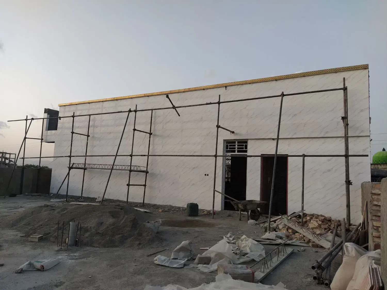 خدمات کاشی وسرامیک|خدمات پیشه و مهارت|سراوان, |دیوار