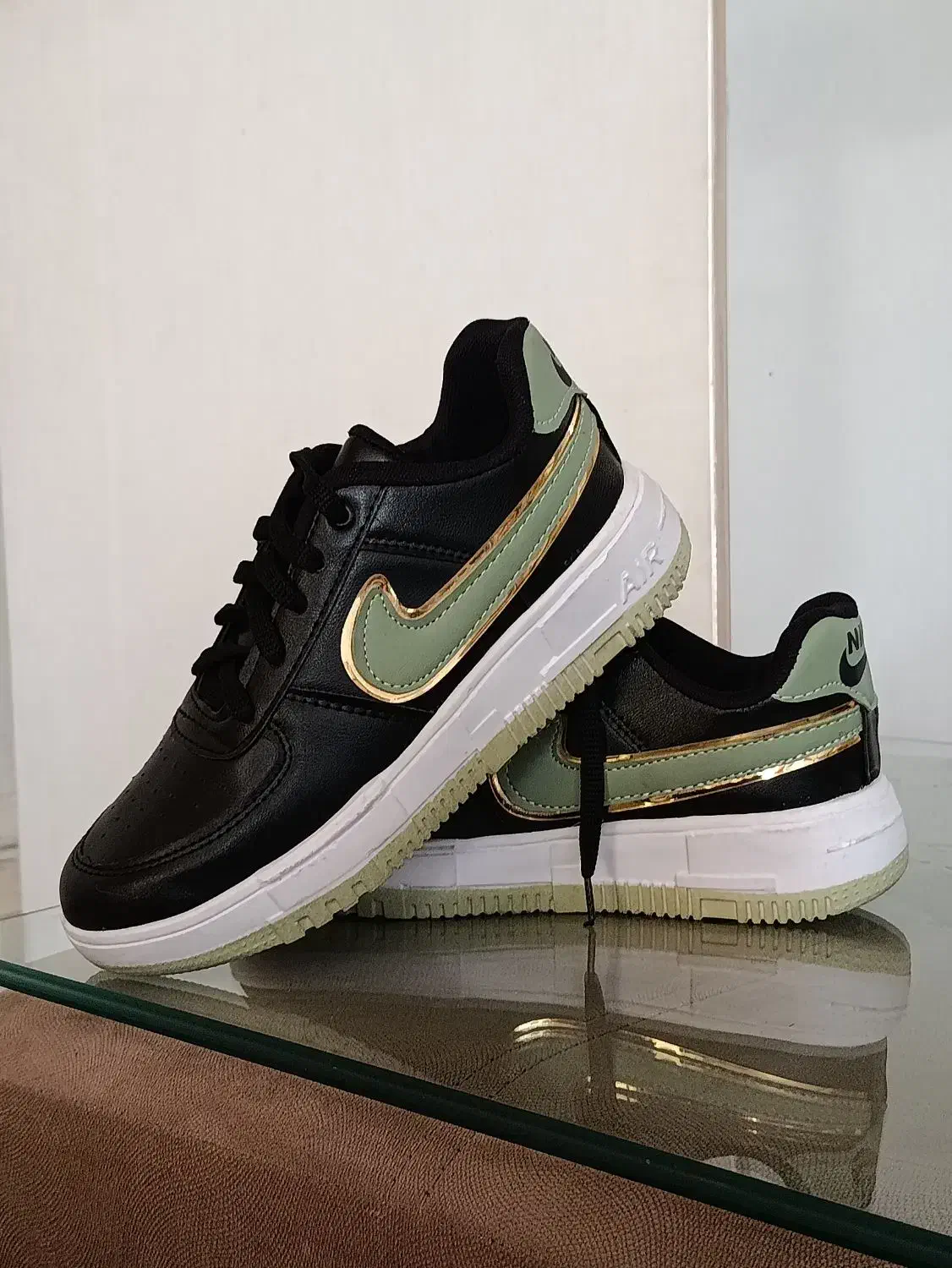 کفش کتونی|کیف، کفش، کمربند|قرچک, شهرک الحدید|دیوار