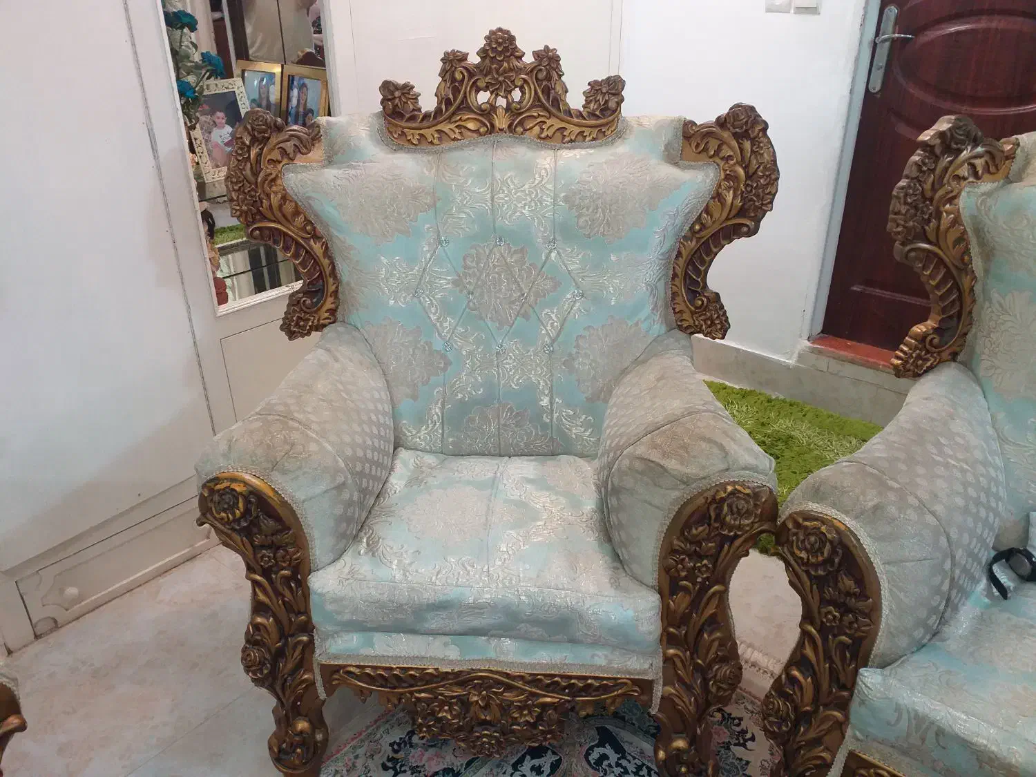 مبل سلطنتی ۷نفره|مبلمان خانگی و میز عسلی|رشت, آب و برق|دیوار