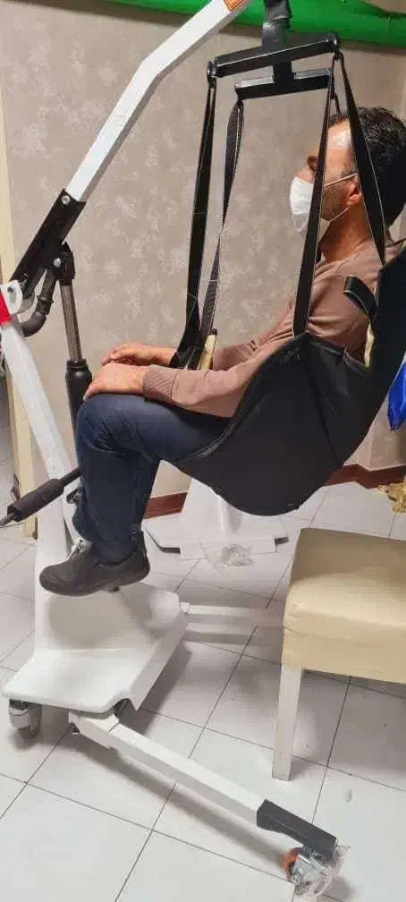 یک جابهجایی اسان از تخت به ویلچر  بالابر بیمار|پزشکی|ساری, |دیوار