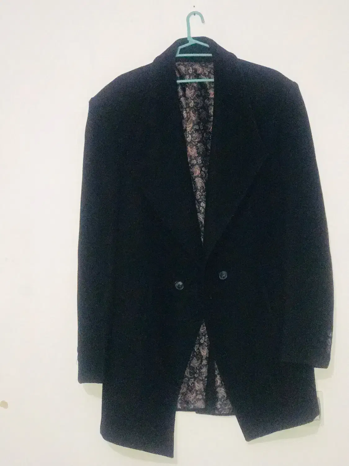 پالتو|لباس|فسا, |دیوار