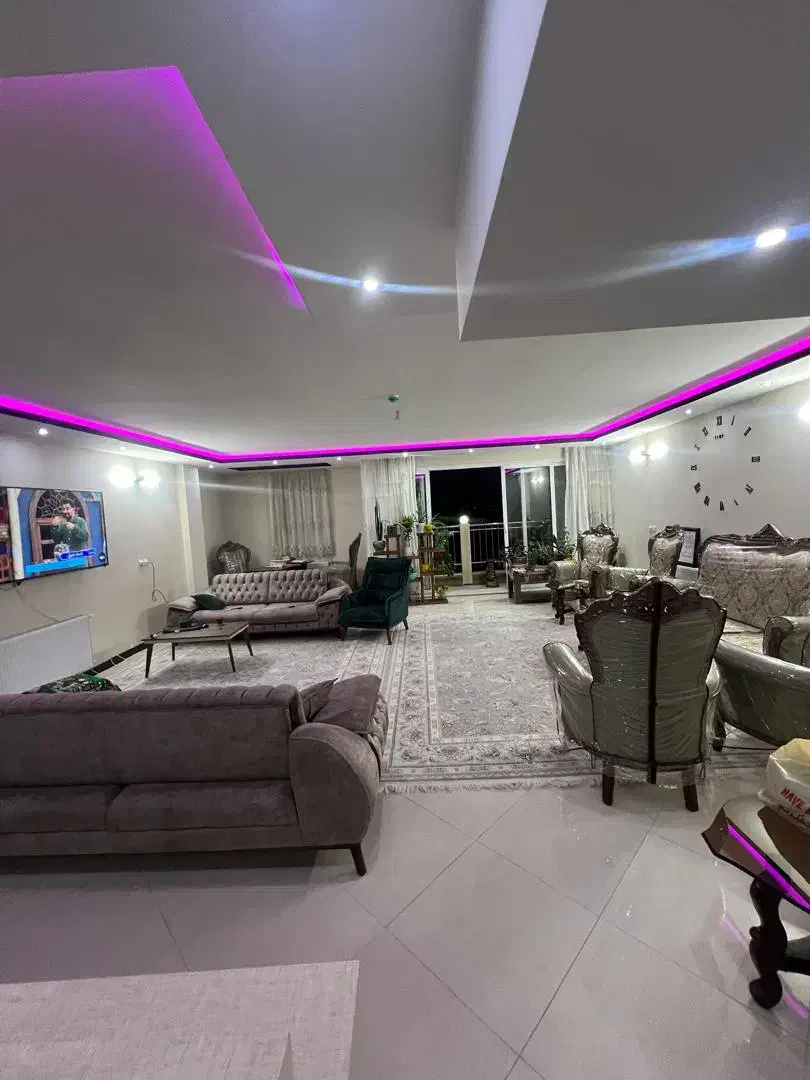 اجاره آپارتمان ۱۷۰متر ۳خواب فول امکانات خ باهنر|اجارهٔ آپارتمان|اصفهان, شمس آباد|دیوار