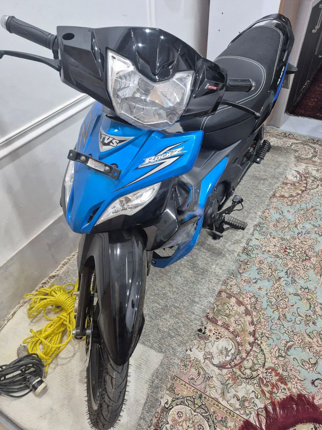 تی وی اس صفر|موتورسیکلت|مشهد, بالا خیابان|دیوار