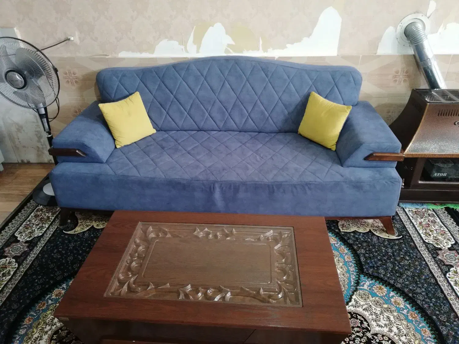 مبل 7 نفره تمیز و سالم بدون کوچکترین زدگی|مبلمان خانگی و میز عسلی|شیراز, دست خضر|دیوار