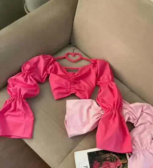 شومیز|لباس|شادگان, |دیوار