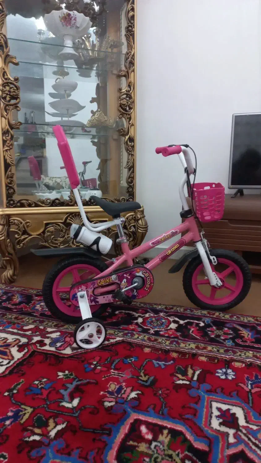 یک عدد بوفه تمیز|بوفه، ویترین، کنسول|باسمنج, |دیوار