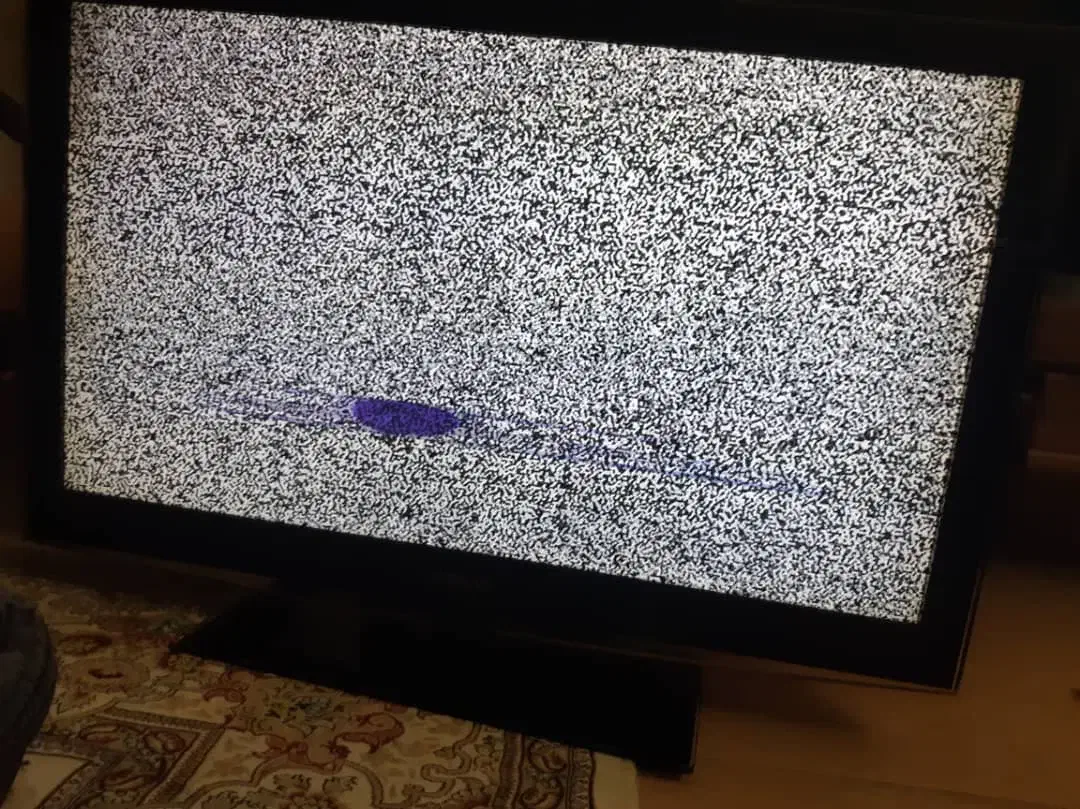 تلویزیون ال جی 42اینچ|تلویزیون و پروژکتور|شاهین دژ, |دیوار