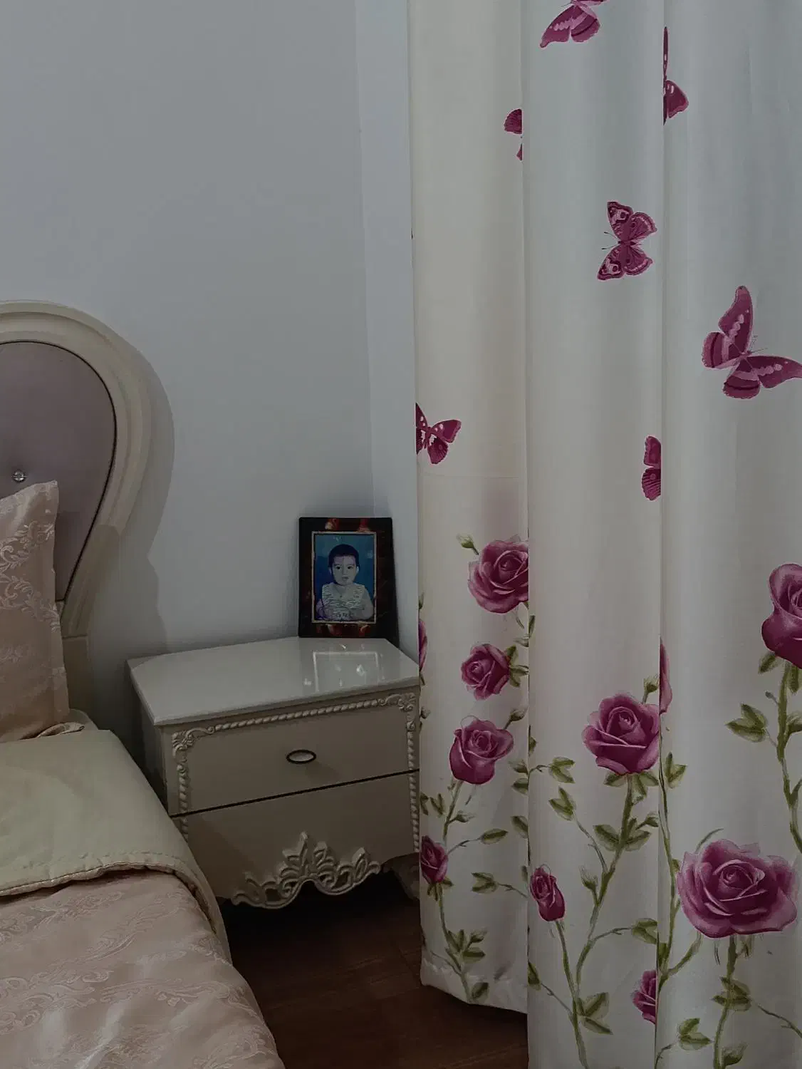 تخت و تشک|تخت و سرویس خواب|گنبد کاووس, |دیوار