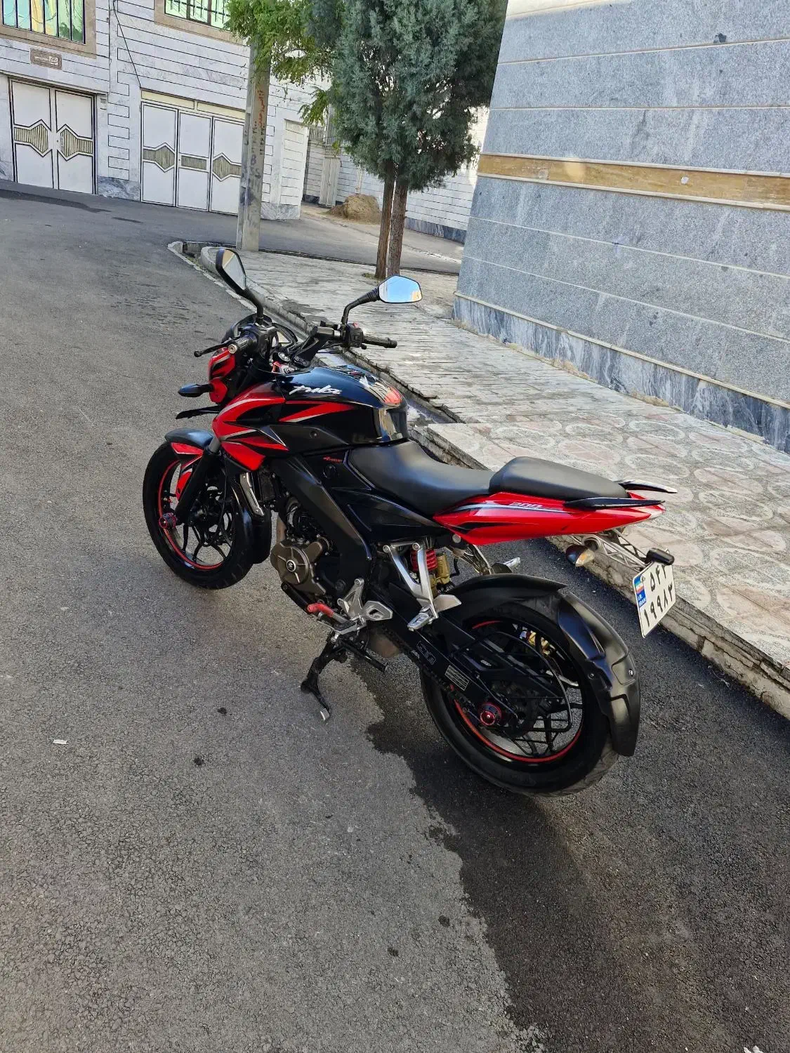 ns 200 مدل 93|موتورسیکلت|بروجرد, |دیوار